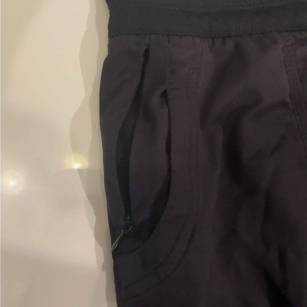 The North Face Women’s Capri Leggings - Picture 2 of 6
